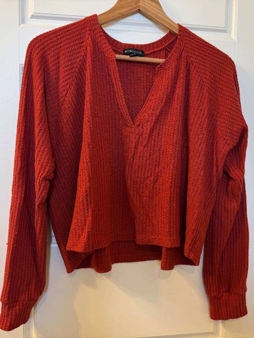 Beyond Yoga lightweight cropped sweater - Red - Medium
